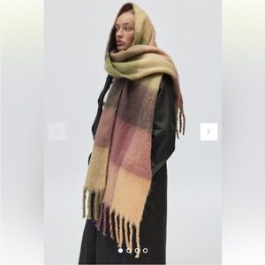 ISO- not selling Urban outfitters plaid blanket scarf